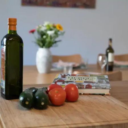 Magnifique Appartement De Charme Avec Vue Sur Le Palais Des Papes A Avignon Wifi Gratuit Екстериор снимка