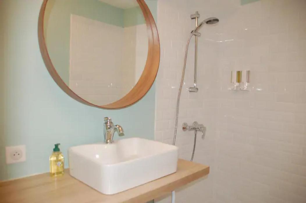 Magnifique Appartement De Charme Avec Vue Sur Le Palais Des Papes A Avignon Wifi Gratuit Екстериор снимка