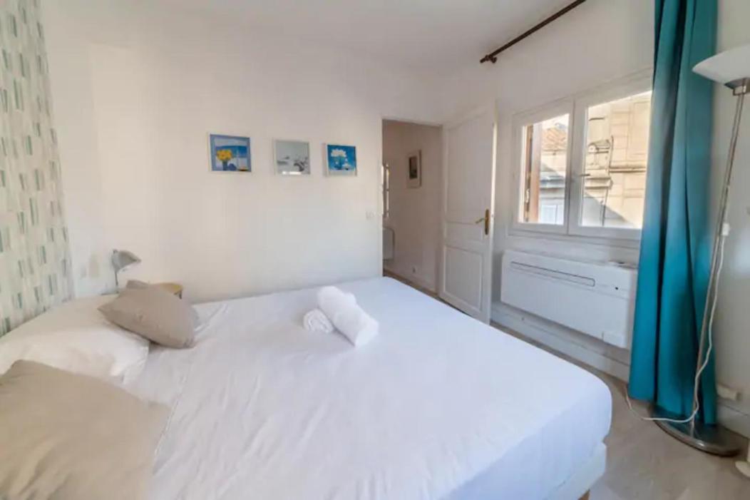 Magnifique Appartement De Charme Avec Vue Sur Le Palais Des Papes A Avignon Wifi Gratuit Екстериор снимка